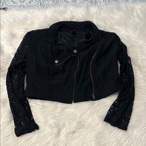 Material Girl Black Blazer with Classic Collar and Long Sleeves